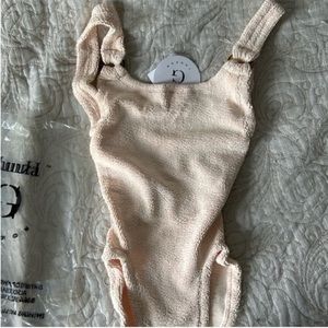 RESERVED - 🦢 NWT 🦢 Iconic Hunza G Domino Swimsuit in Blush